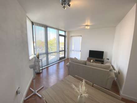 Lanacre Avenue, Colindale, Image 4