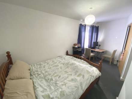 Lanacre Avenue, Colindale, Image 7