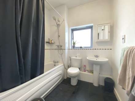 Lanacre Avenue, Colindale, Image 9