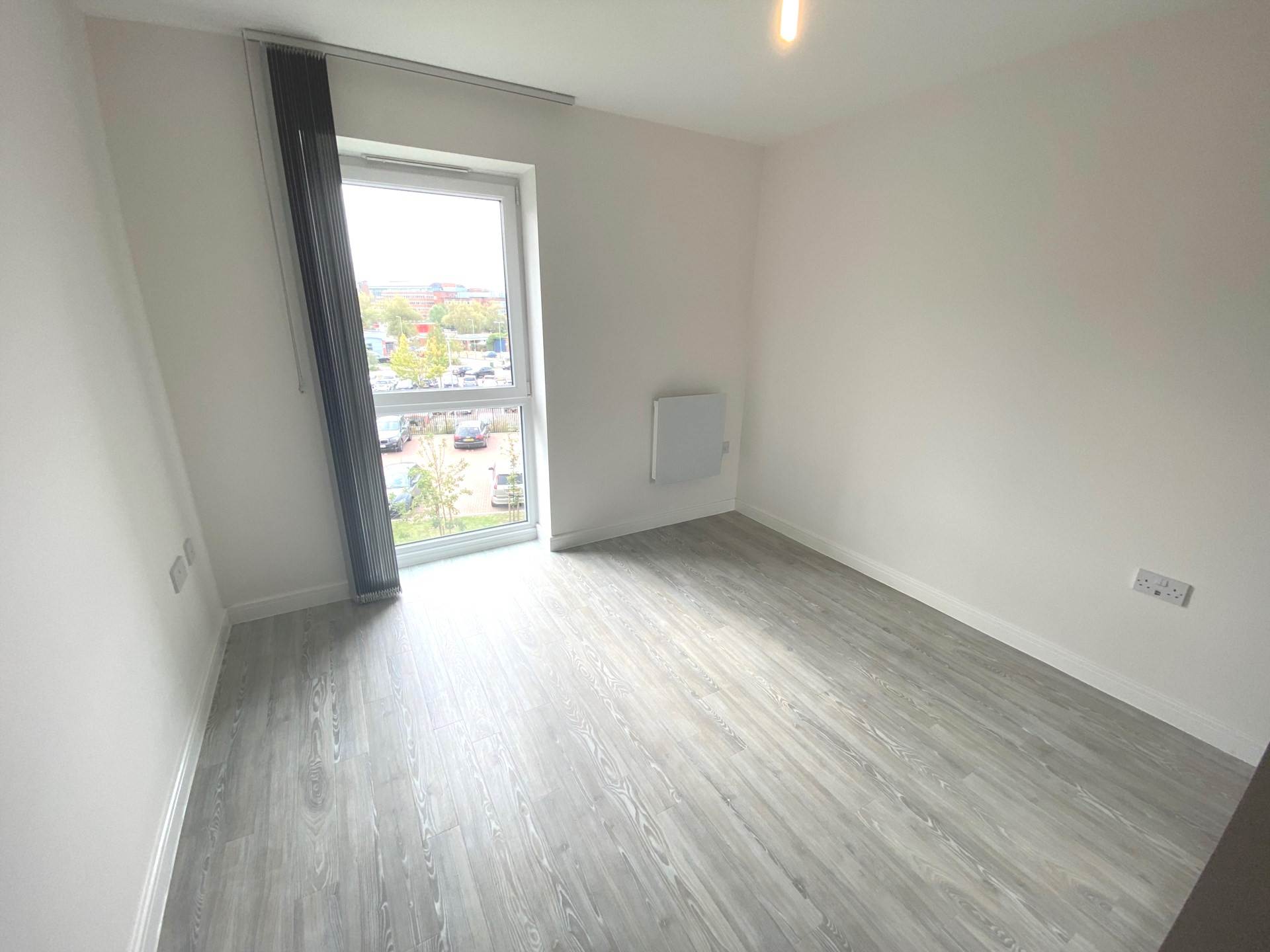 Holmesley Road, Borehamwood, Image 10