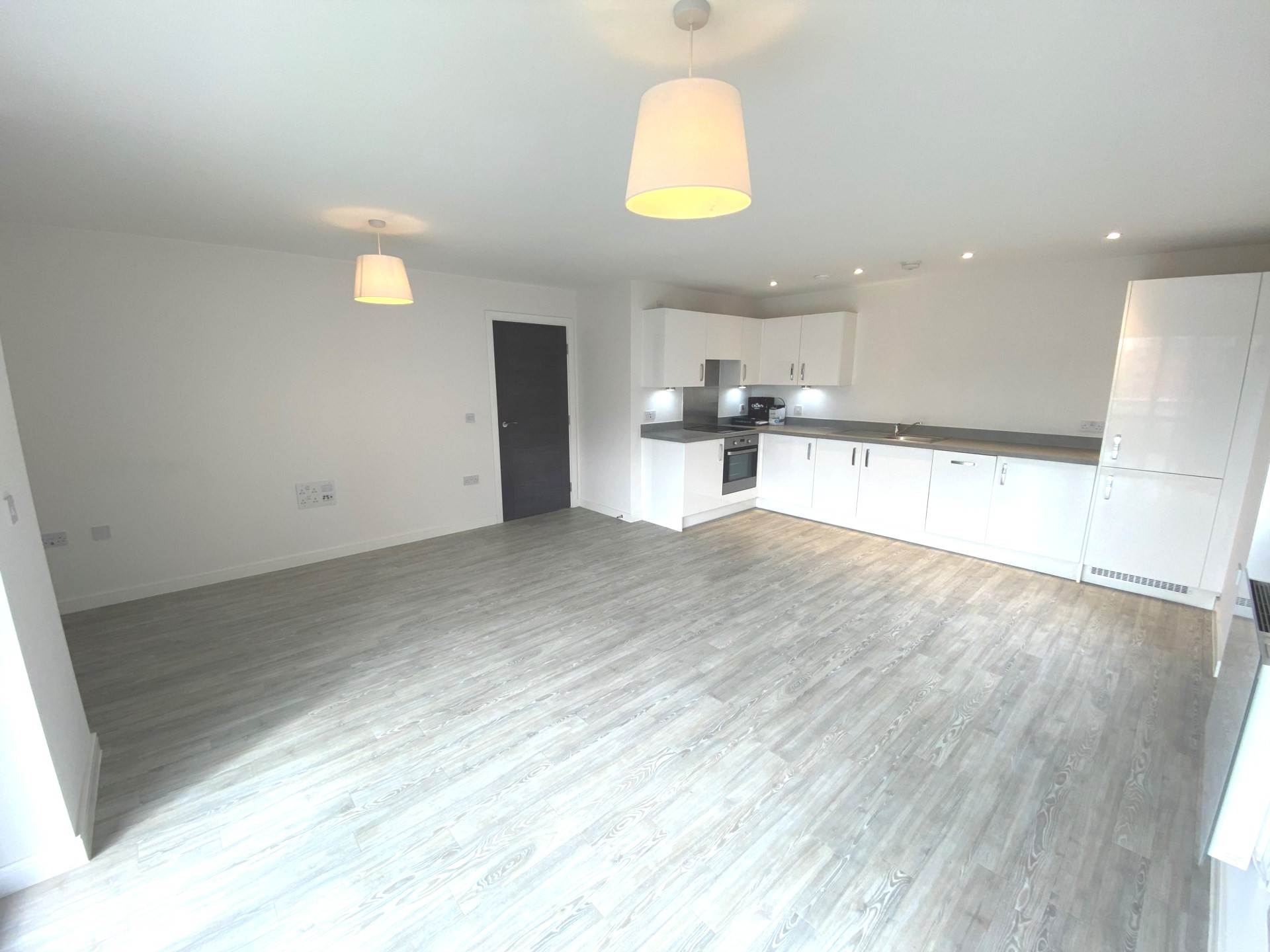 Holmesley Road, Borehamwood, Image 4
