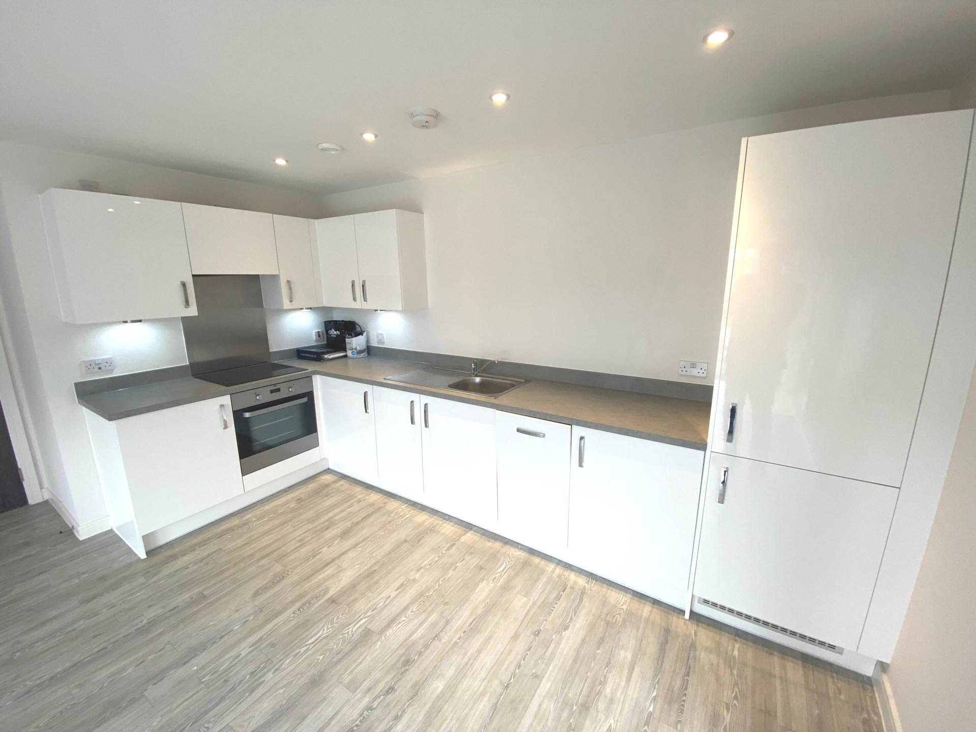 Holmesley Road, Borehamwood, Image 5