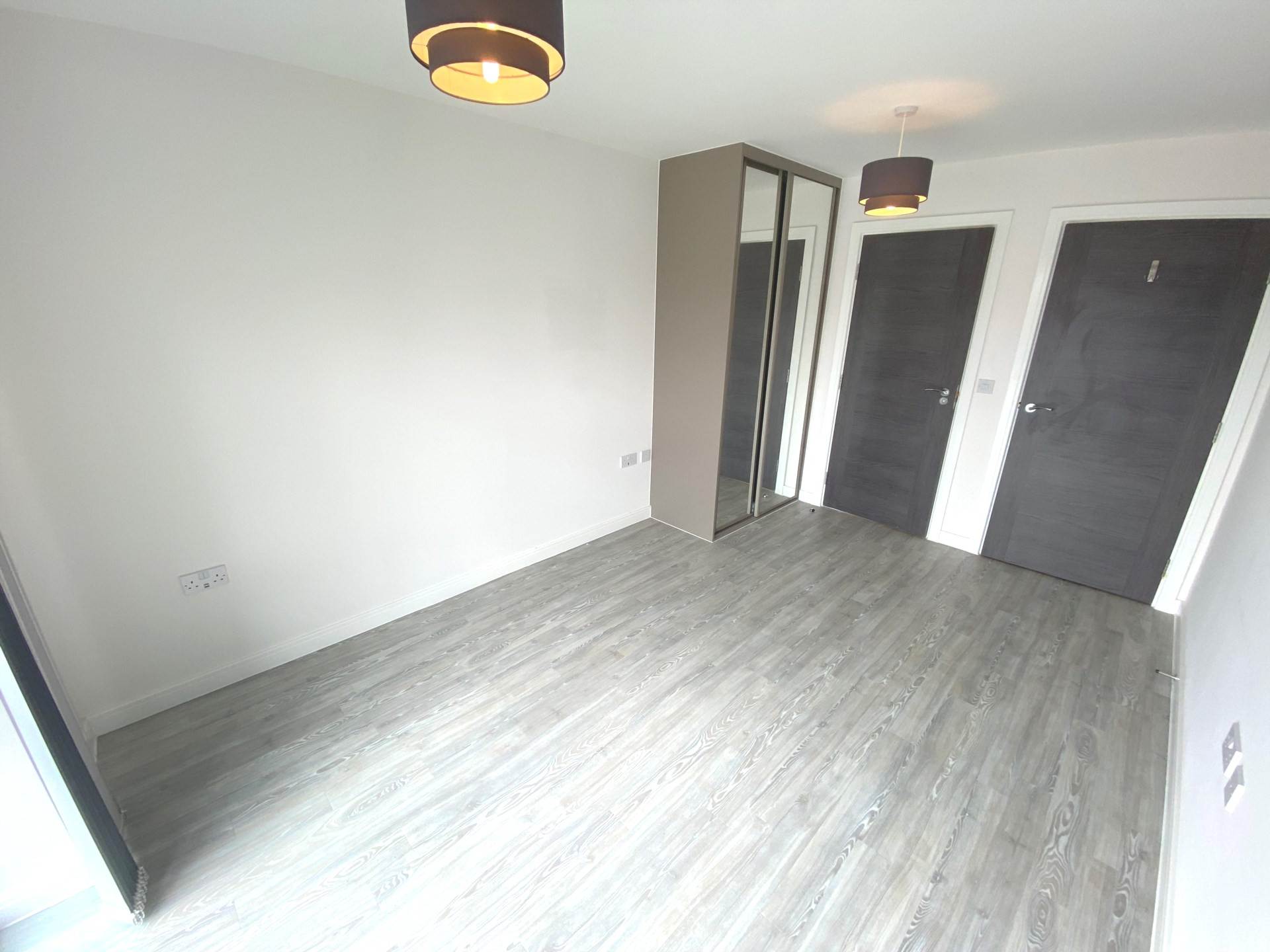 Holmesley Road, Borehamwood, Image 7