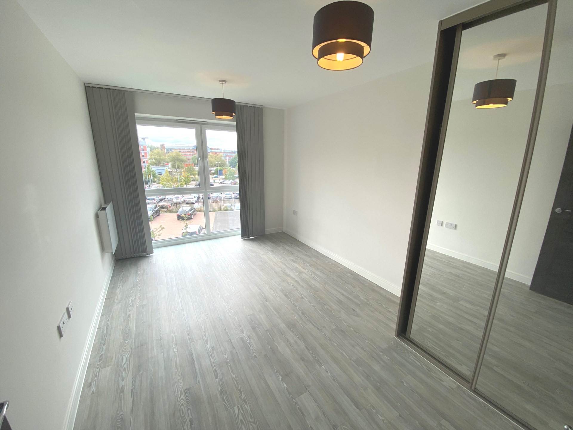 Holmesley Road, Borehamwood, Image 8