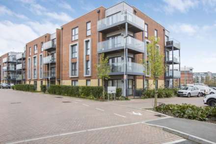 Property For Rent Holmesley Road, Borehamwood
