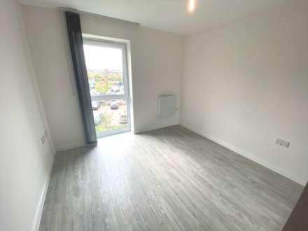 Holmesley Road, Borehamwood, Image 10