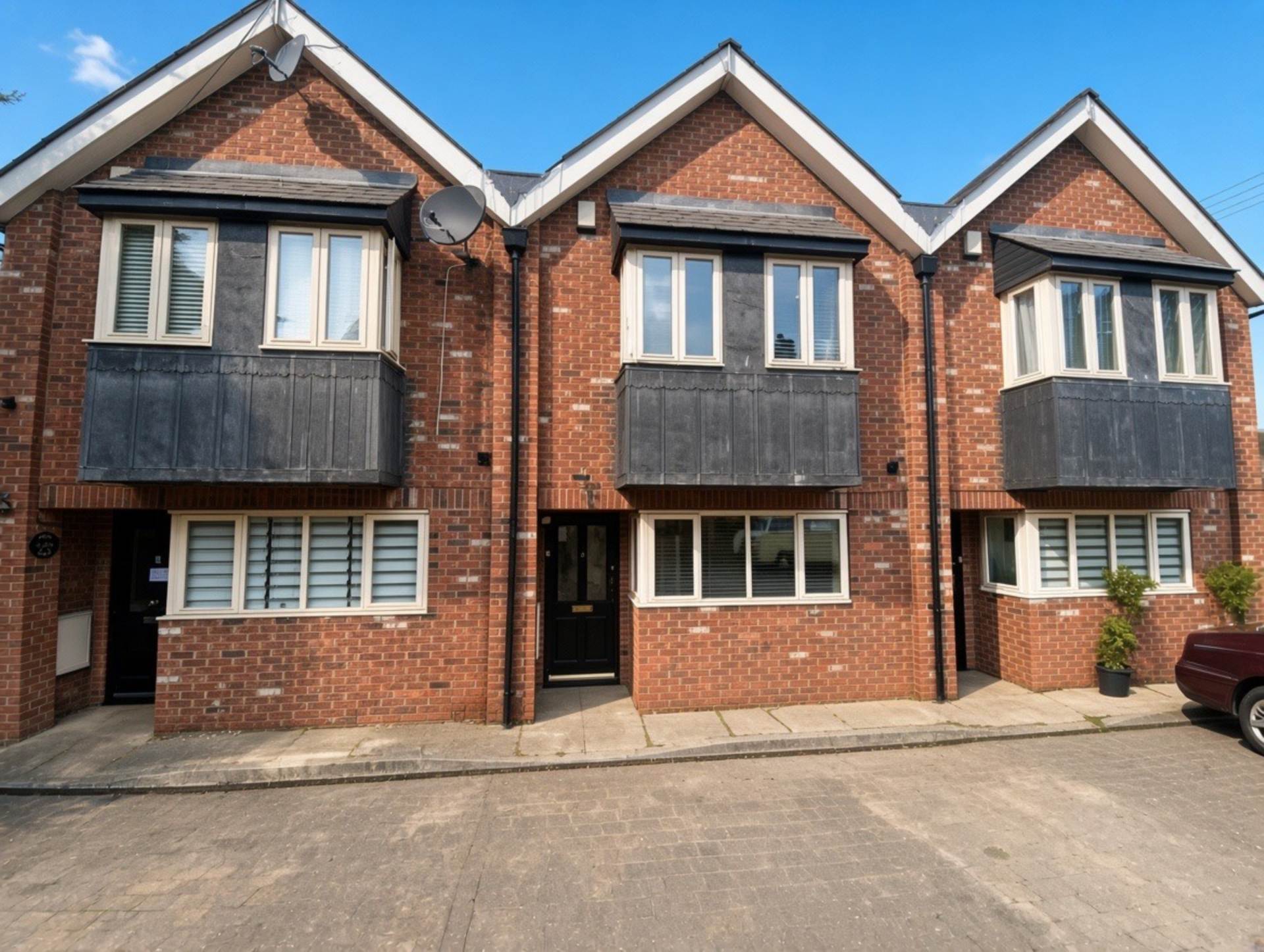 New Road, Elstree, Image 1
