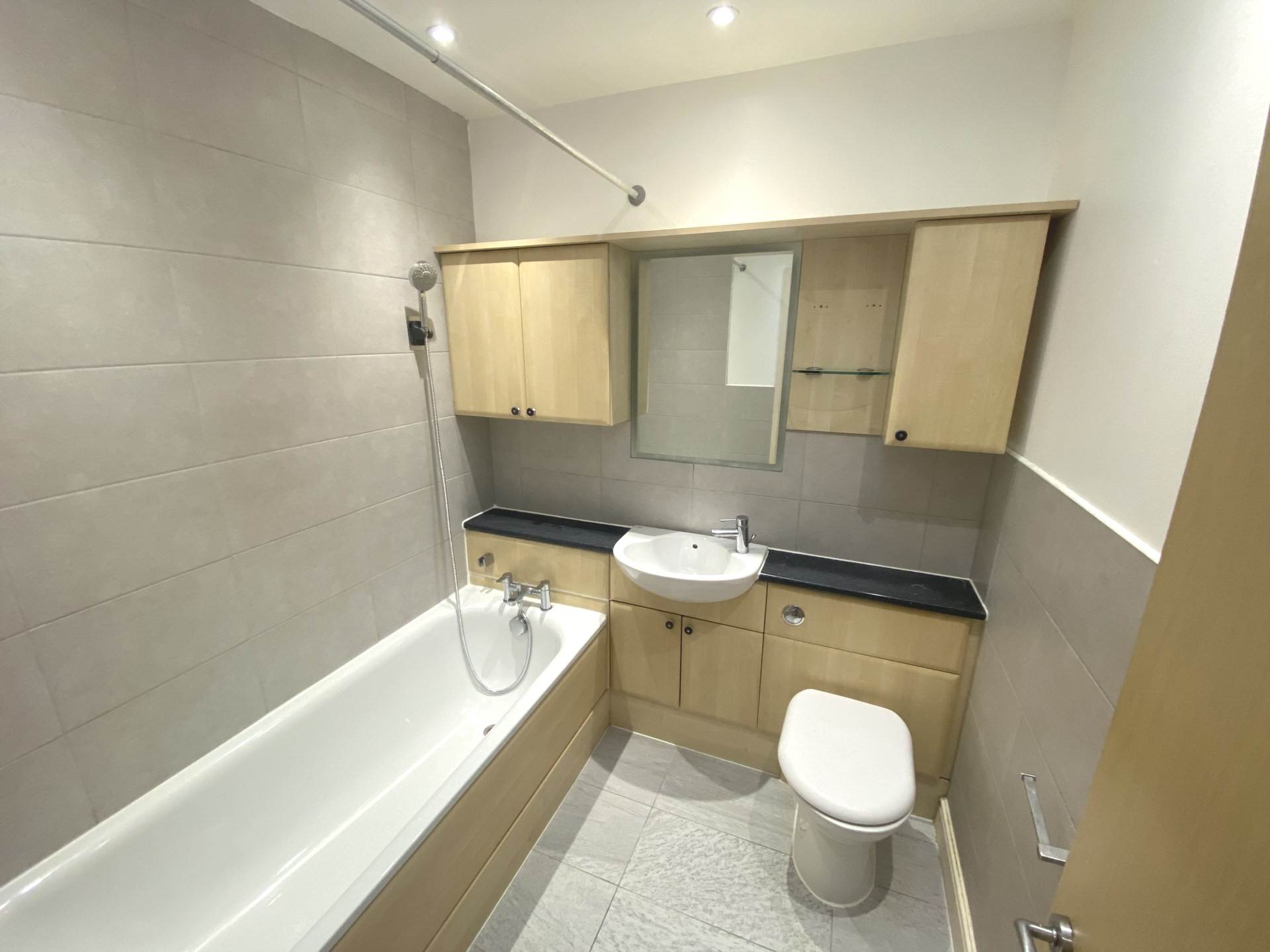 New Road, Elstree, Image 13