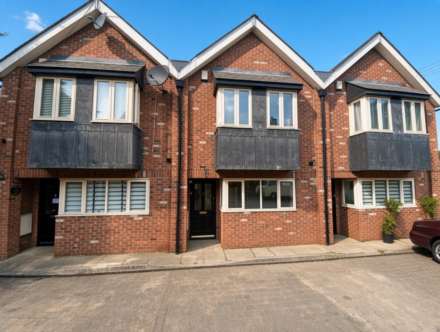 Property For Rent New Road, Elstree, Borehamwood