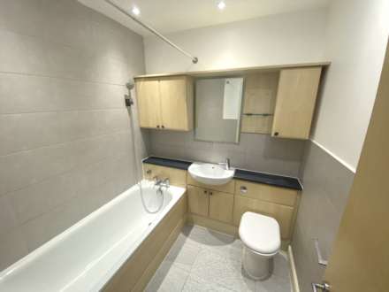 New Road, Elstree, Image 13