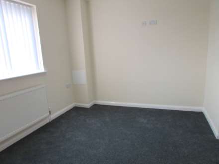 Leeming Road, Borehamwood, Image 6