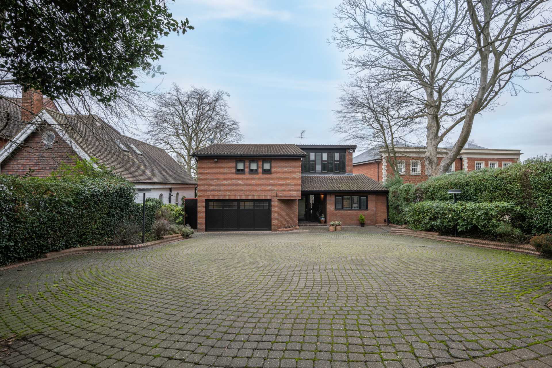Barnet Lane, Elstree, Image 3
