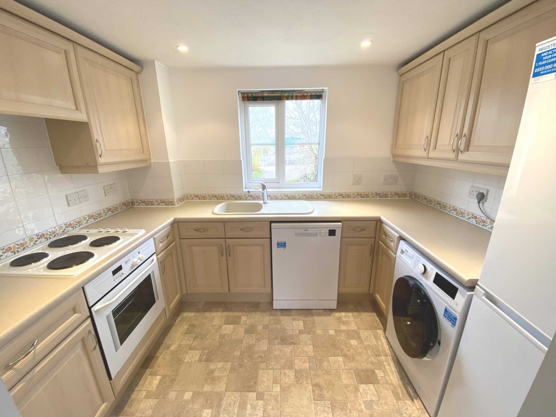 Kensington Way, Borehamwood, Image 5