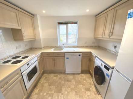 Kensington Way, Borehamwood, Image 5