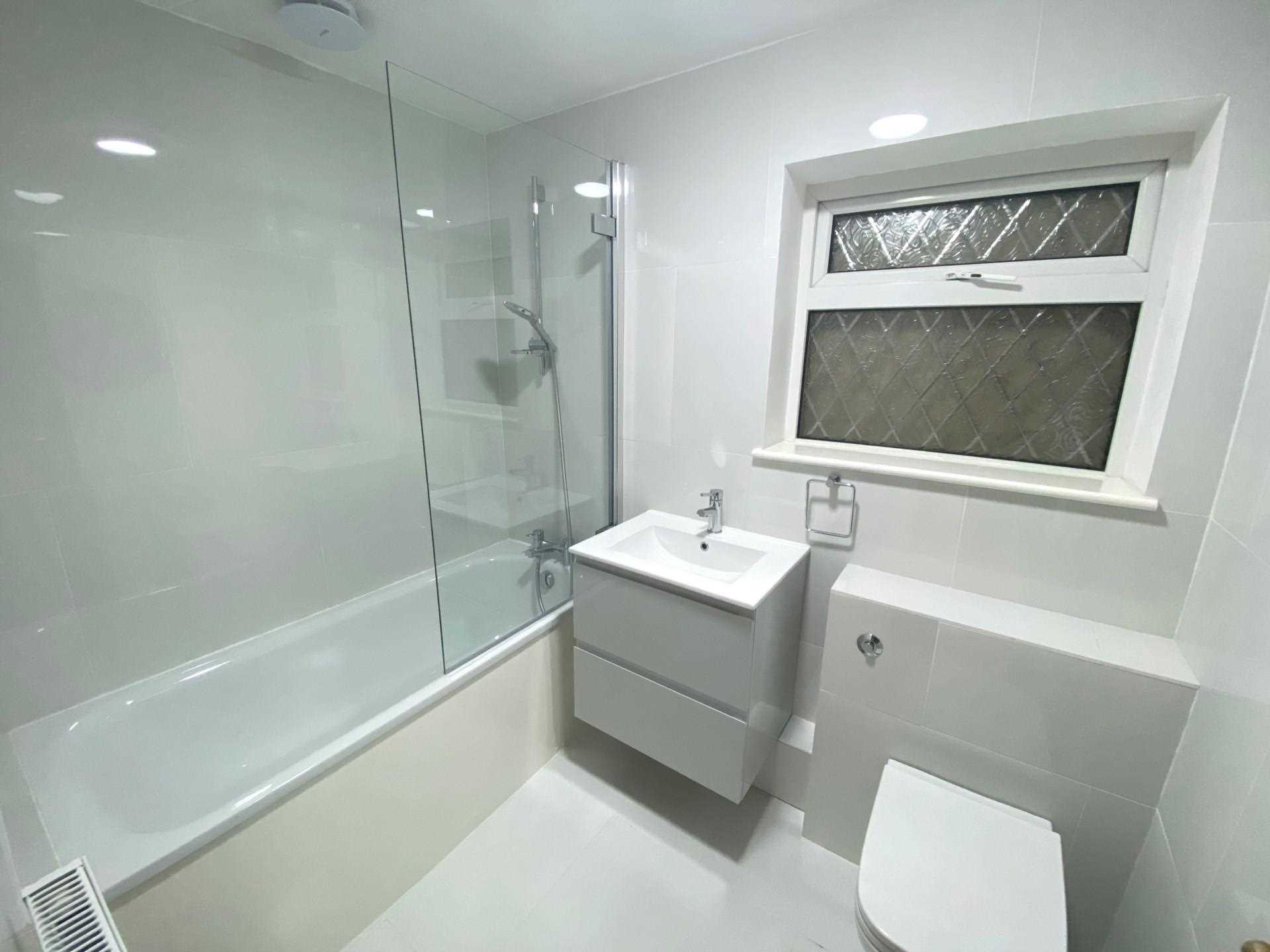 Woodside, Elstree, Image 14