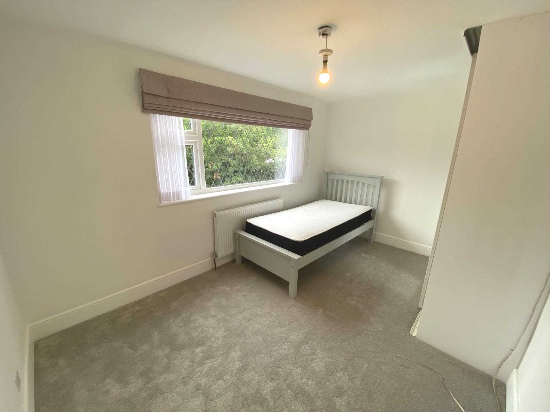 Woodside, Elstree, Image 15