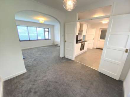 Winstre Road, Borehamwood, Image 2