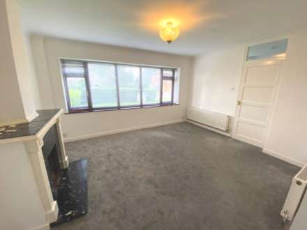 Winstre Road, Borehamwood, Image 3