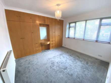 Winstre Road, Borehamwood, Image 8