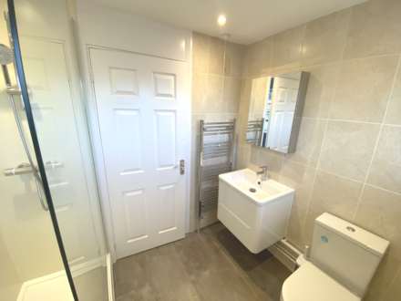 Lexington Close, Borehamwood, Image 13