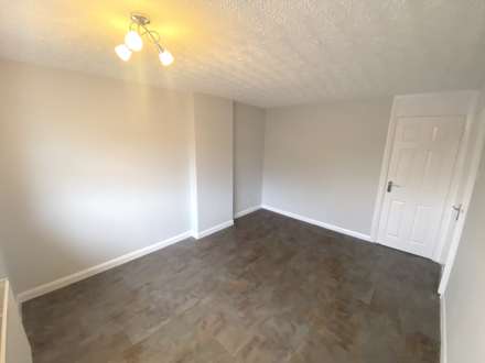 Lexington Close, Borehamwood, Image 8