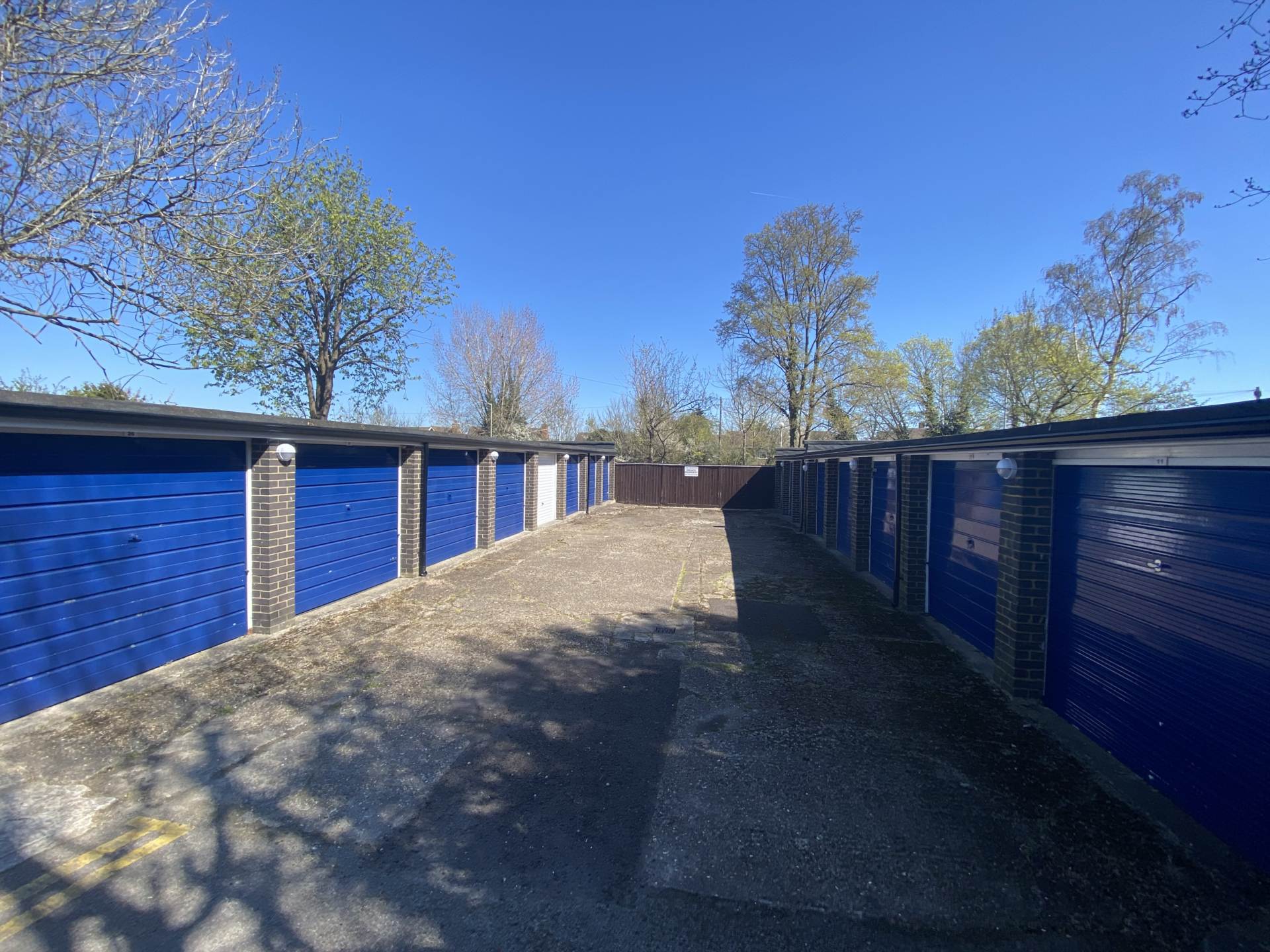 Red Road, Borehamwood, Image 13