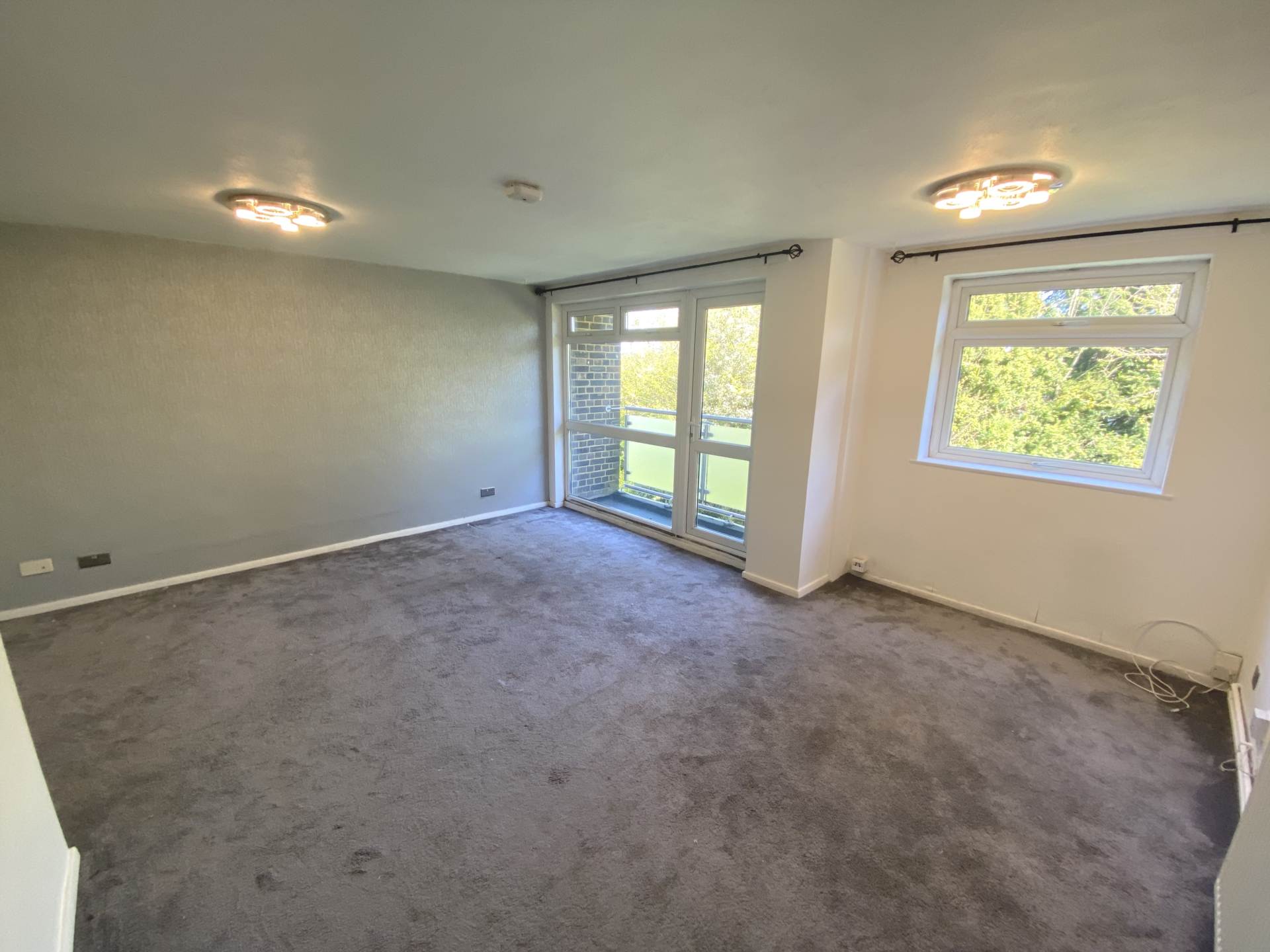 Red Road, Borehamwood, Image 4