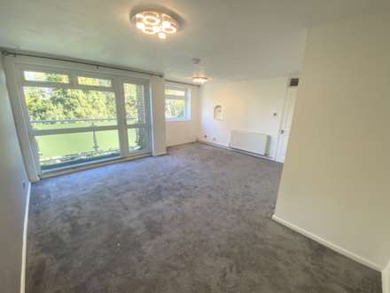 Red Road, Borehamwood, Image 3