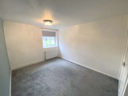 Red Road, Borehamwood, Image 9