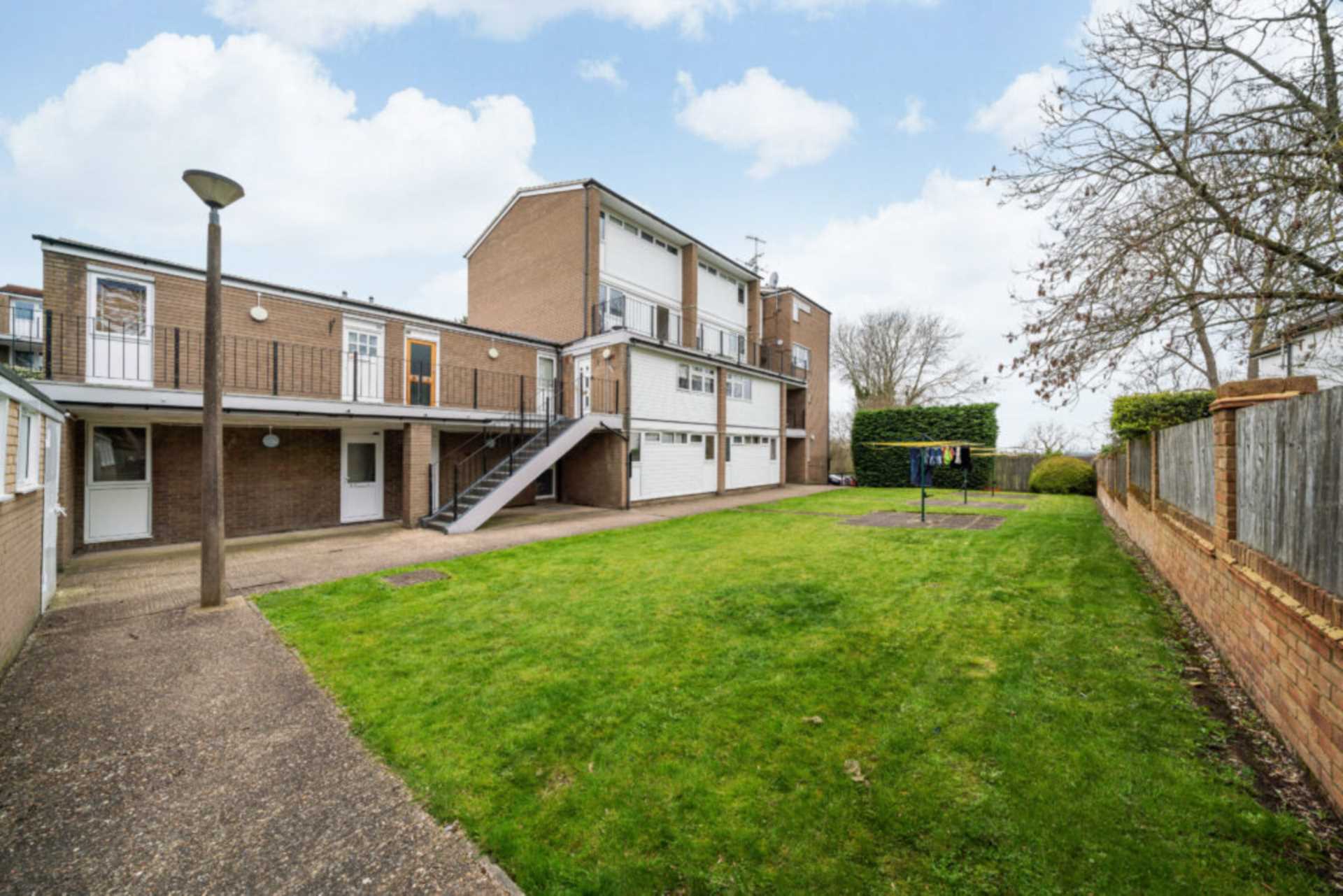 High Street, Borehamwood, Image 6