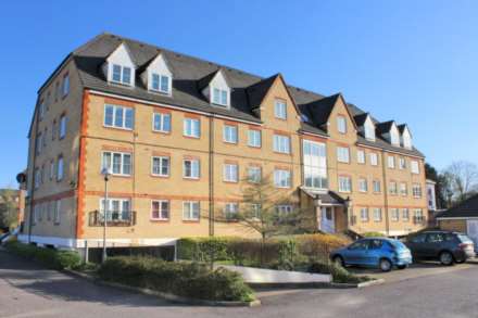 Station Road, Borehamwood, Image 1