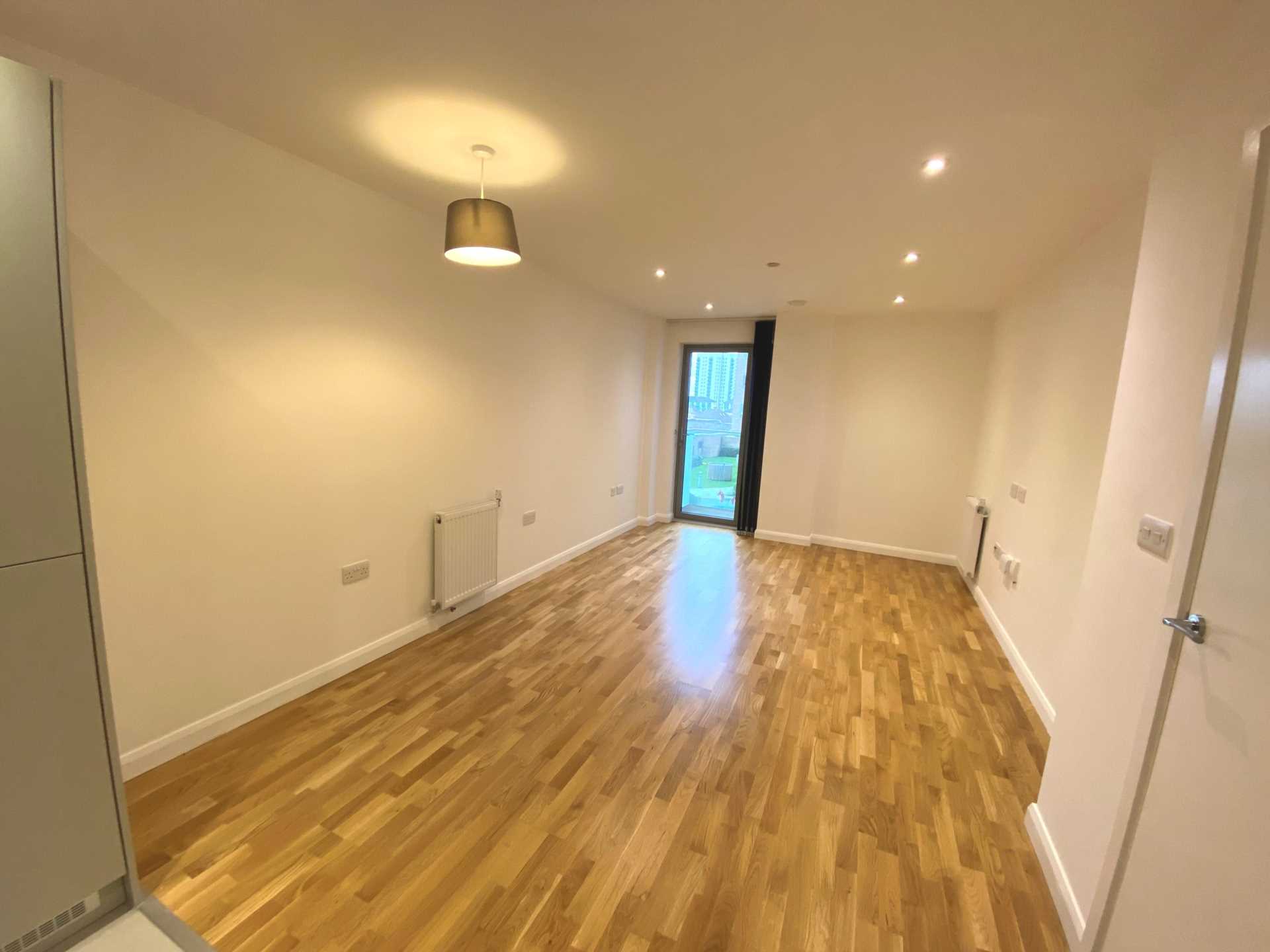 Brook Road, Borehamwood, Image 2