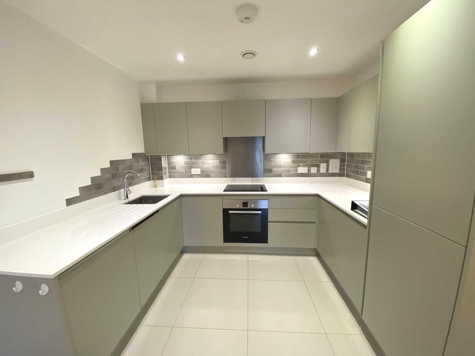 Brook Road, Borehamwood, Image 4