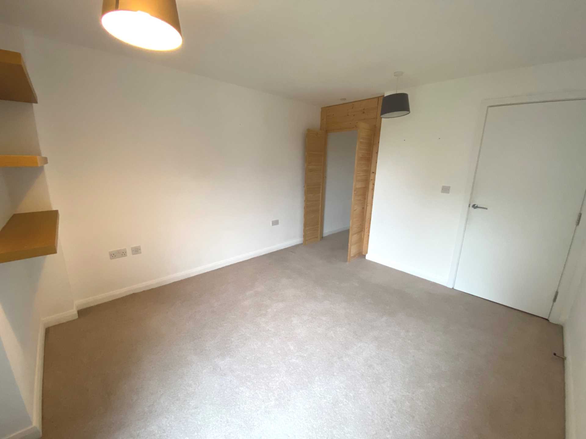Brook Road, Borehamwood, Image 7