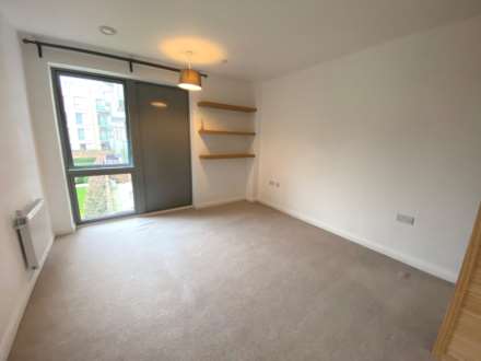 Brook Road, Borehamwood, Image 6