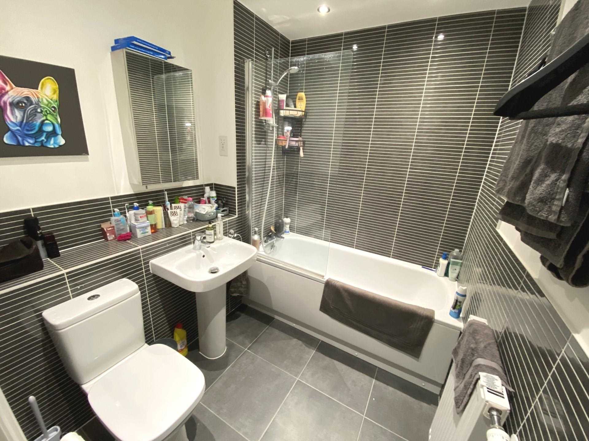 Elstree Way, Borehamwood, Image 10
