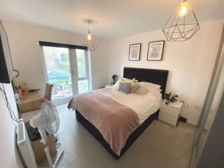 Elstree Way, Borehamwood, Image 8