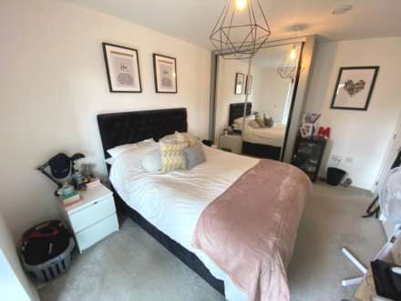 Elstree Way, Borehamwood, Image 9