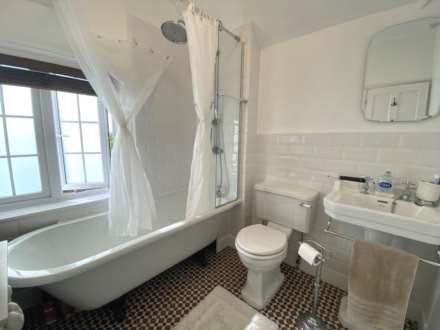 Radlett Road, Frogmore, Image 14