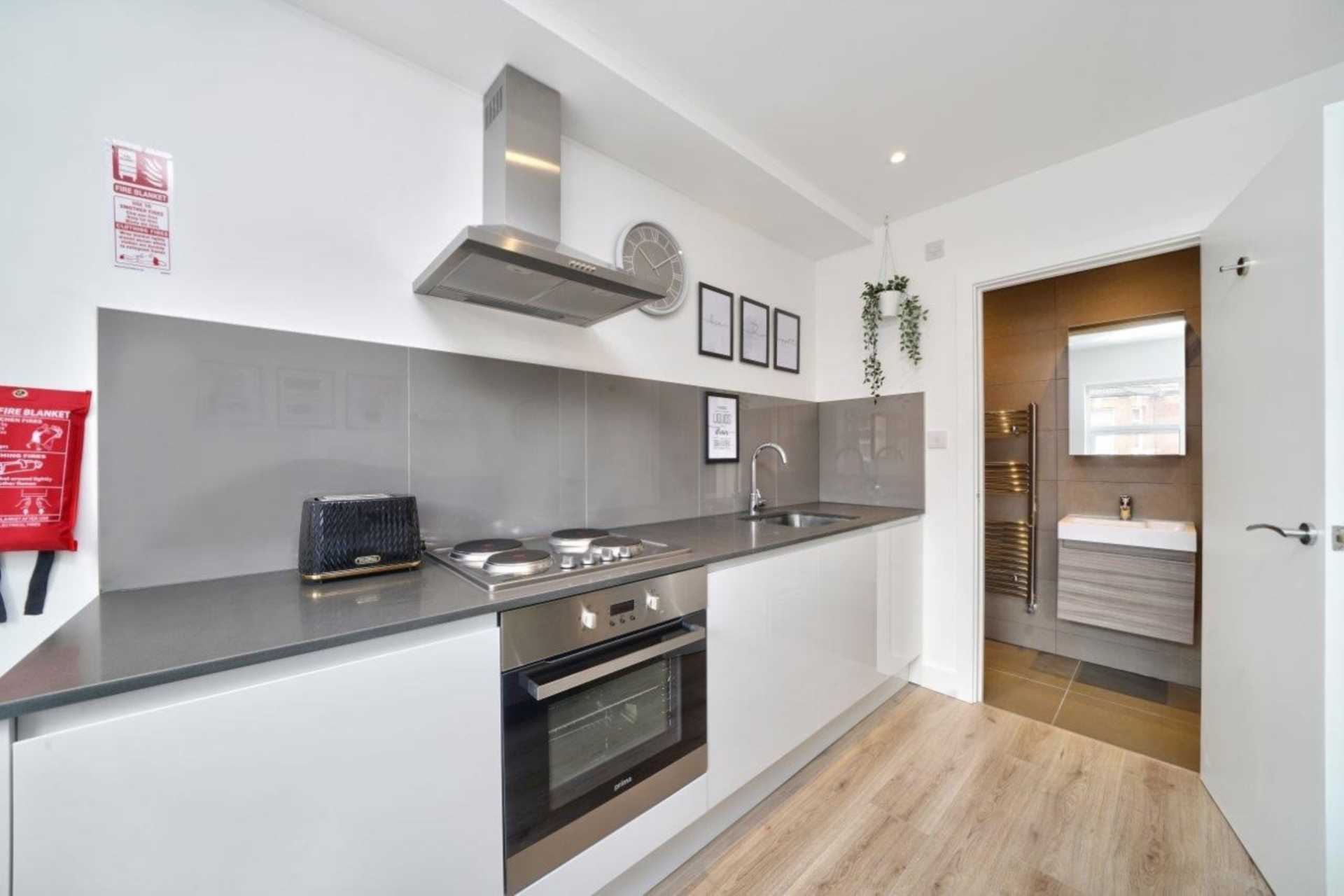 Headstone Road, Harrow, Image 4