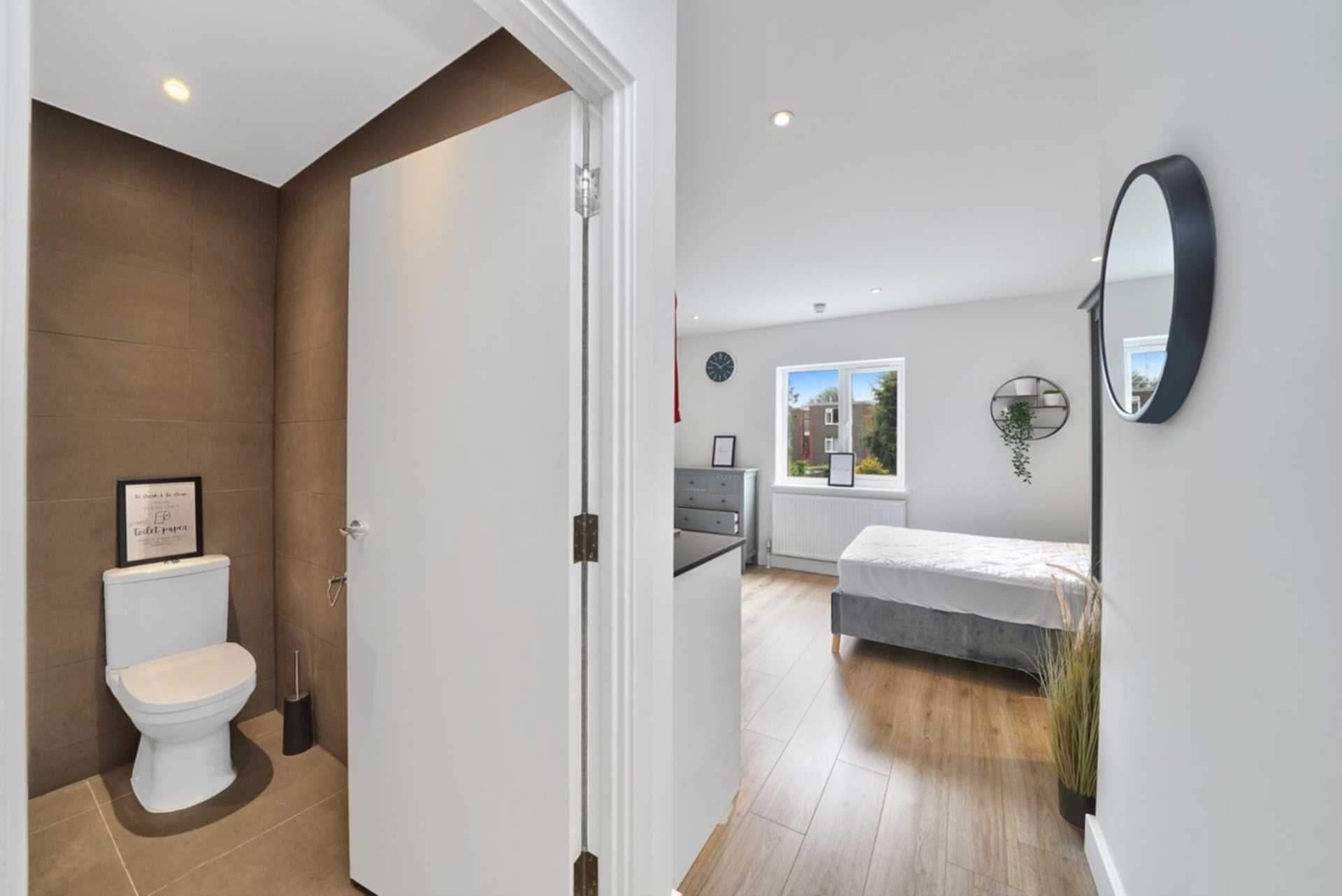 Headstone Road, Harrow, Image 4