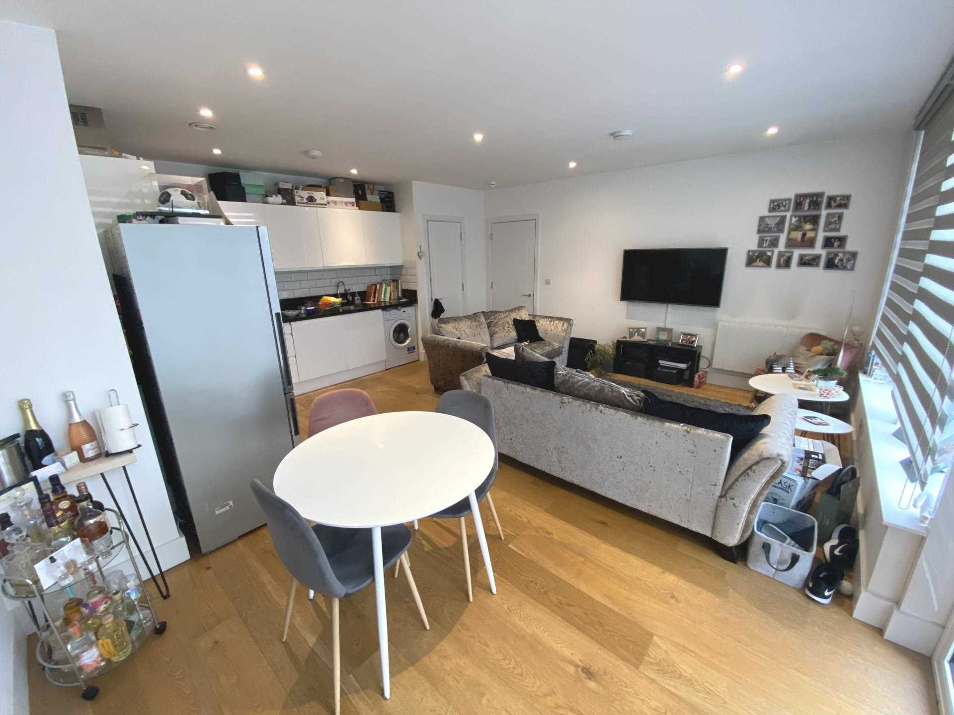 Elstree Way, Borehamwood, Image 4