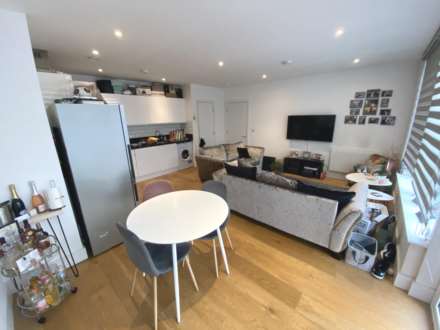 Elstree Way, Borehamwood, Image 4