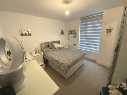 Elstree Way, Borehamwood, Image 8