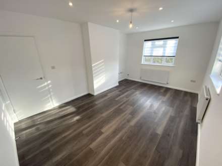 Edgware Court, Edgware, Image 1