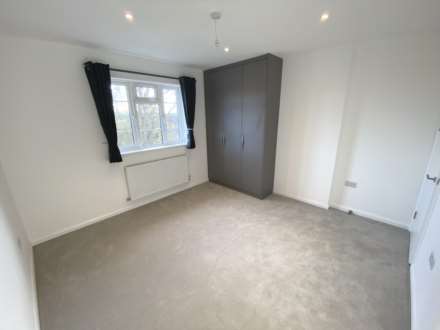 Edgware Court, Edgware, Image 4