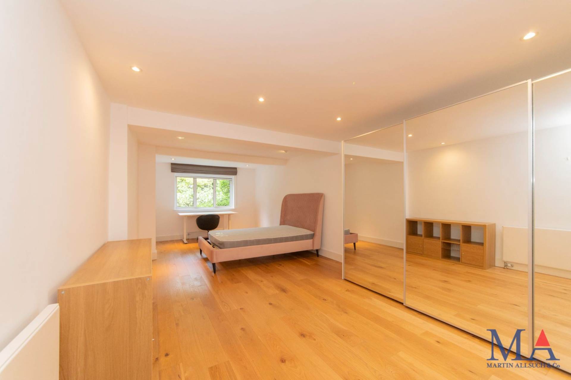 Barnet Lane, Elstree, Image 44