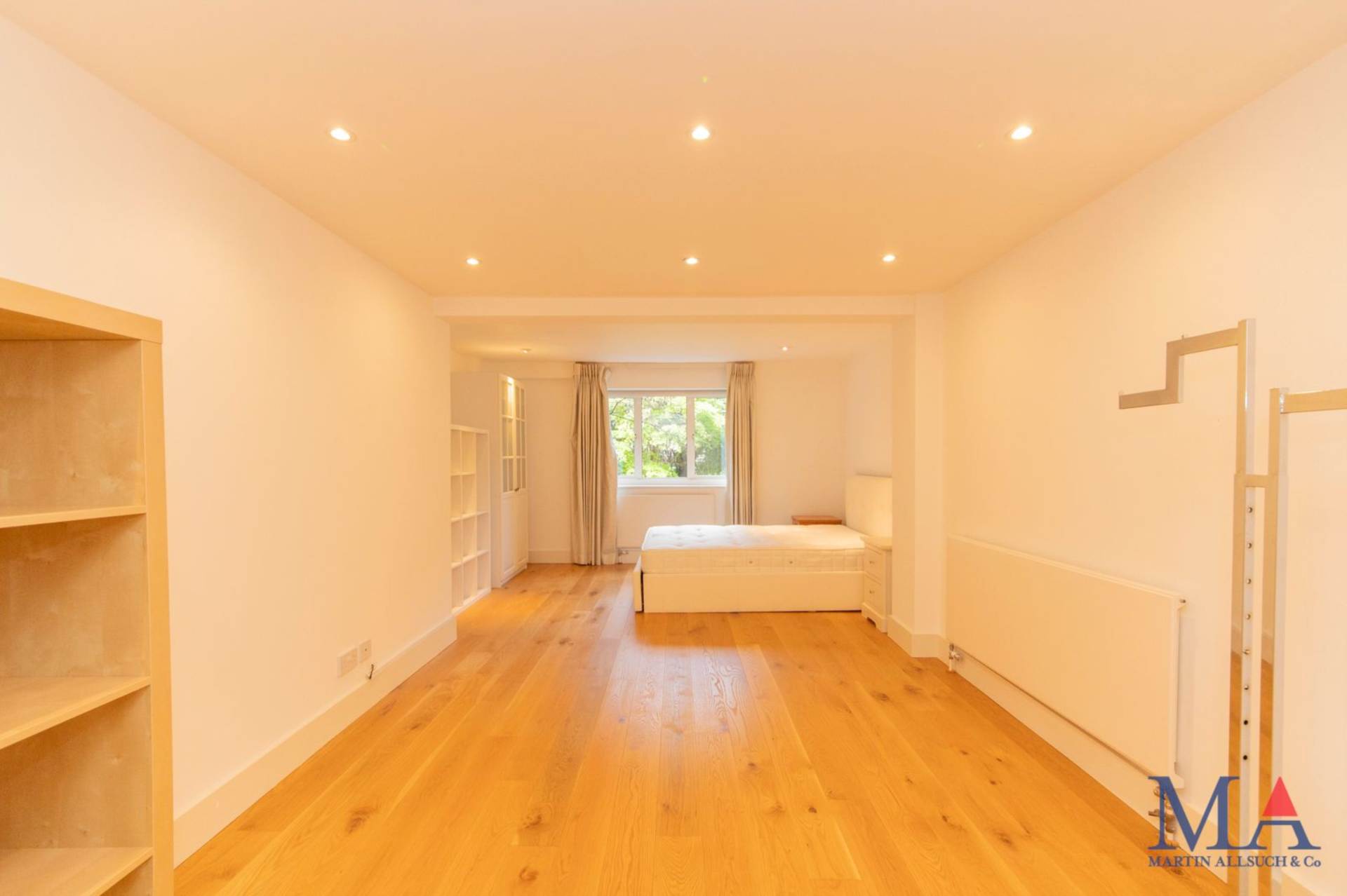 Barnet Lane, Elstree, Image 46