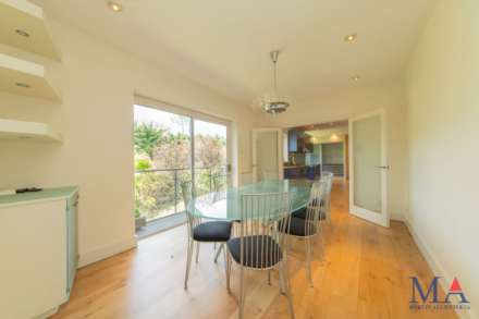 Barnet Lane, Elstree, Image 13