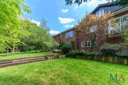 Barnet Lane, Elstree, Image 23